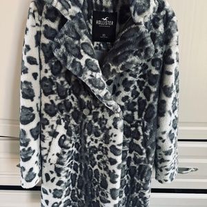 Girls Faux fur coat, Brand: Hollister, XS